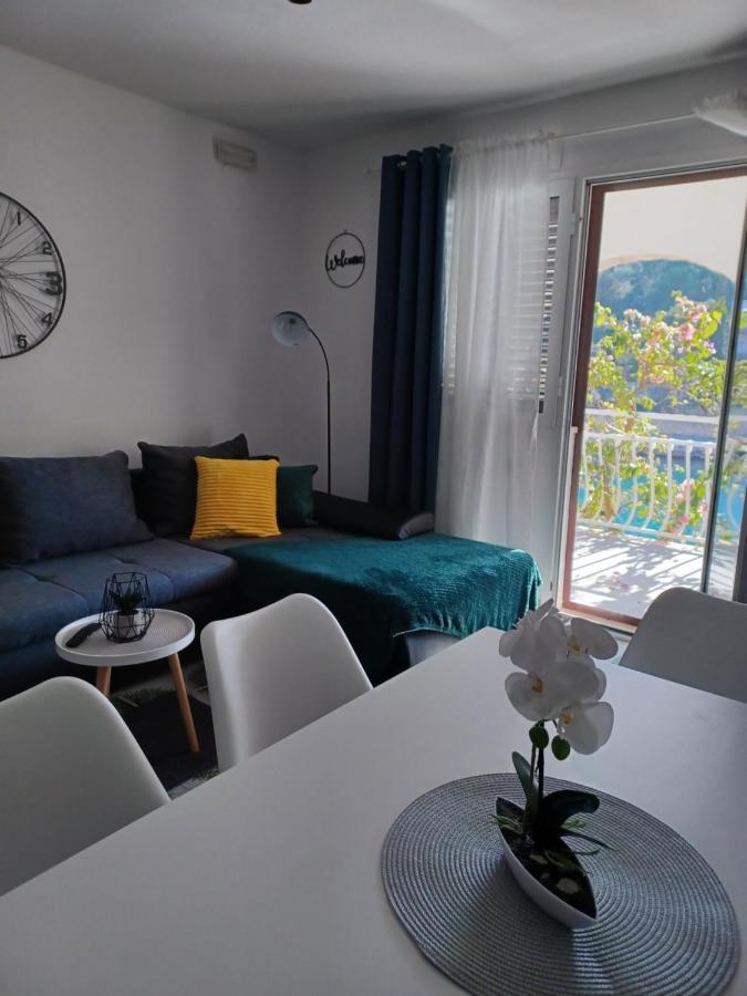 Amare Apartments Bobovisca Экстерьер фото