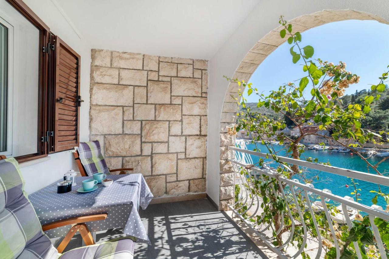 Amare Apartments Bobovisca Экстерьер фото