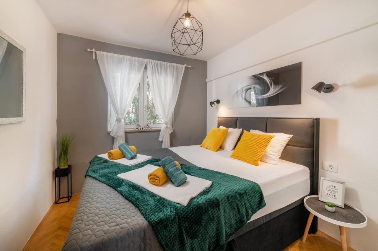 Amare Apartments Bobovisca Экстерьер фото