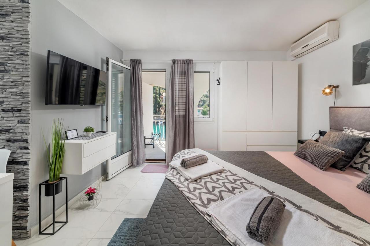 Amare Apartments Bobovisca Экстерьер фото
